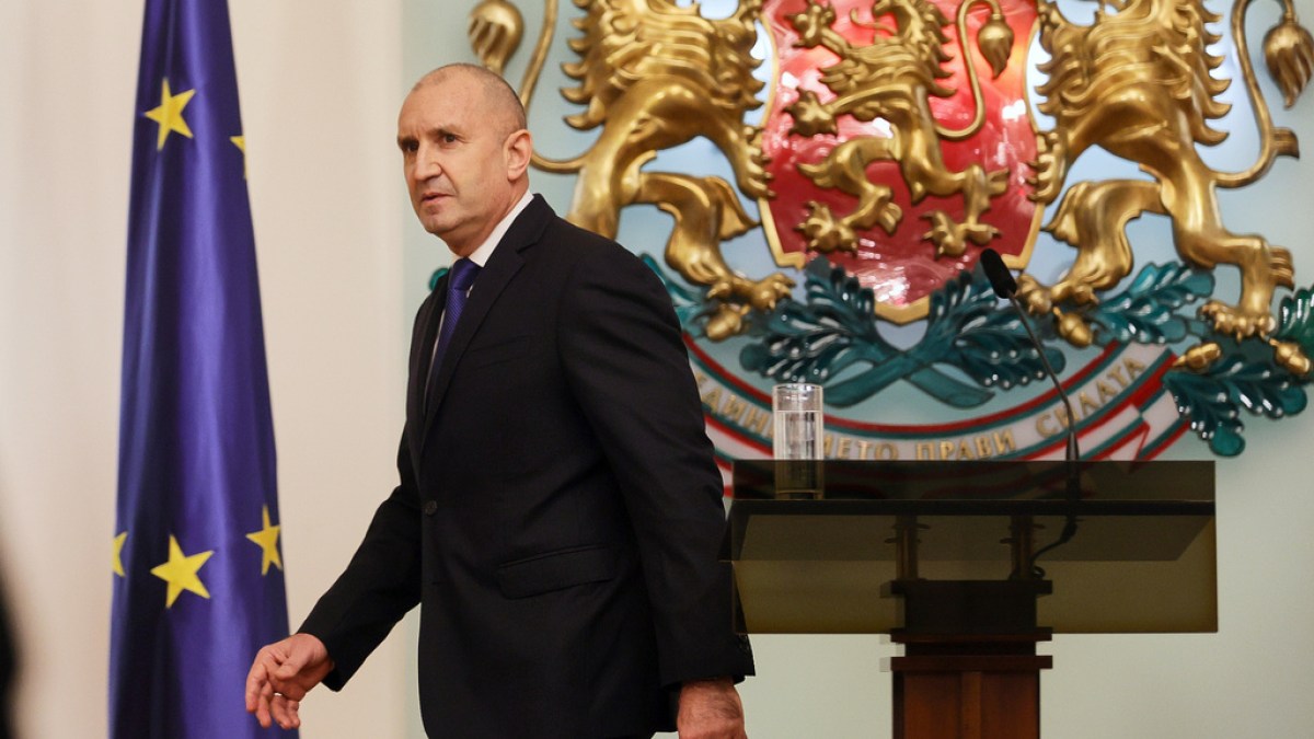 Bulgaria’s president says he is stepping down ahead of snap elections | Elections News Bulgaria’s president says he is stepping down ahead of snap elections | Elections News