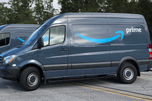 Former Hartford Amazon worker sentenced to 18-month prison for $167,000 rewards fraud that fueled gambling habit Former Hartford Amazon worker sentenced to 18-month prison for $167,000 rewards fraud that fueled gambling habit