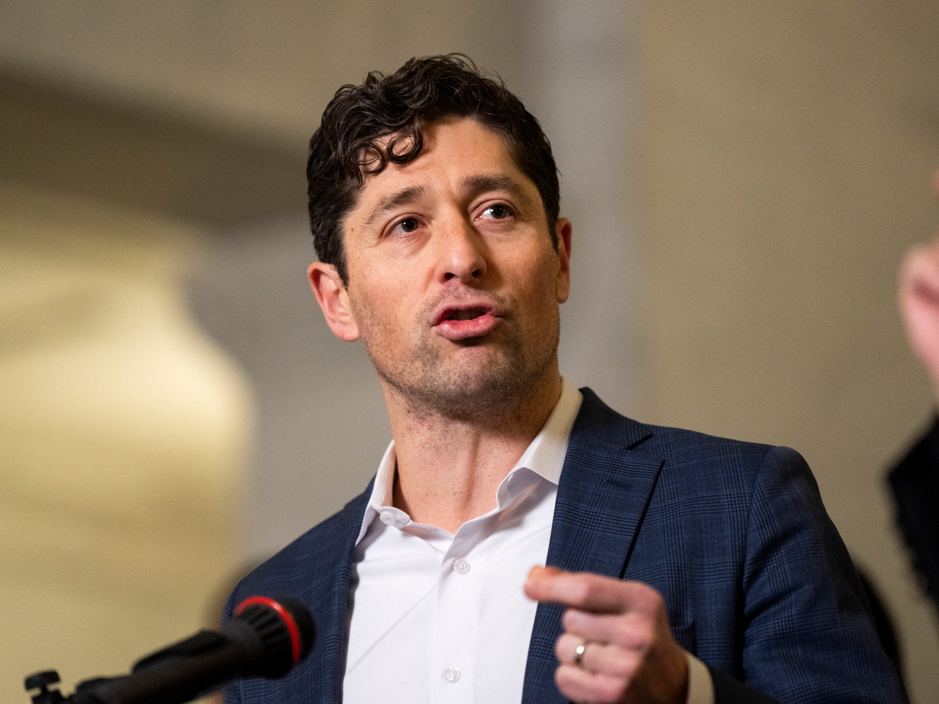 Minneapolis mayor says reported DOJ probe ‘intimidation’ amid ICE raids | Donald Trump News Minneapolis mayor says reported DOJ probe ‘intimidation’ amid ICE raids | Donald Trump News