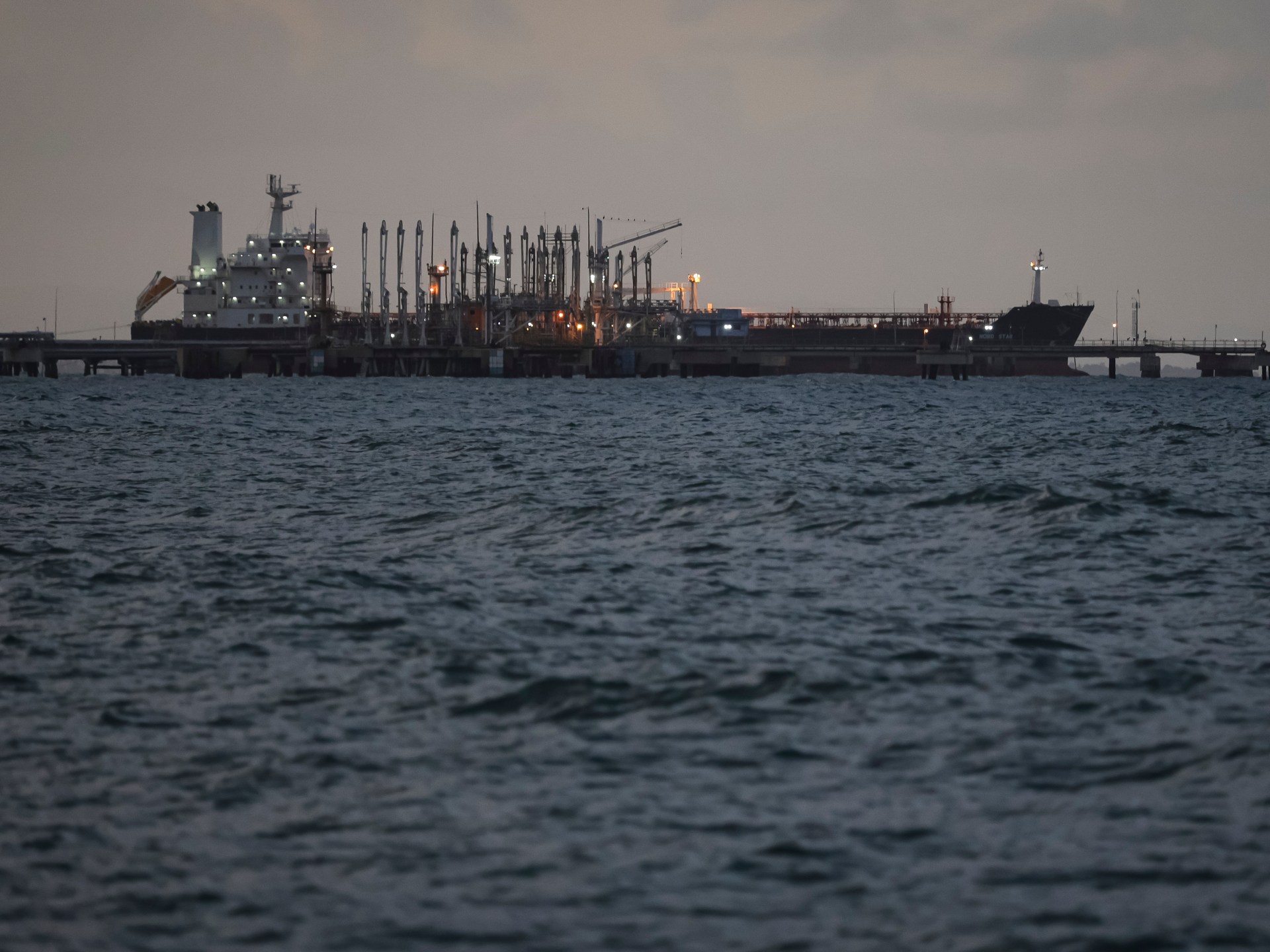 US imposes more sanctions on tankers transporting Venezuelan oil | US-Venezuela Tensions News US imposes more sanctions on tankers transporting Venezuelan oil | US-Venezuela Tensions News
