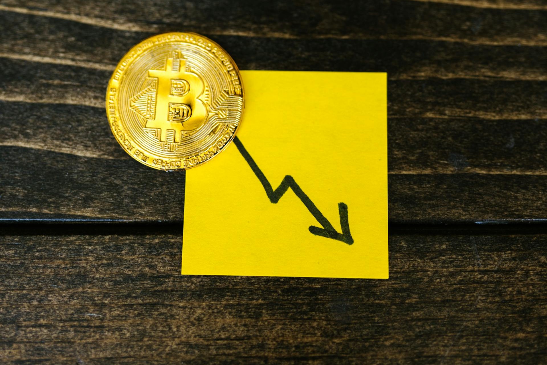 Bitcoin Investors Suffer $4.5B Loss, Most In 3 Years Bitcoin Investors Suffer $4.5B Loss, Most In 3 Years