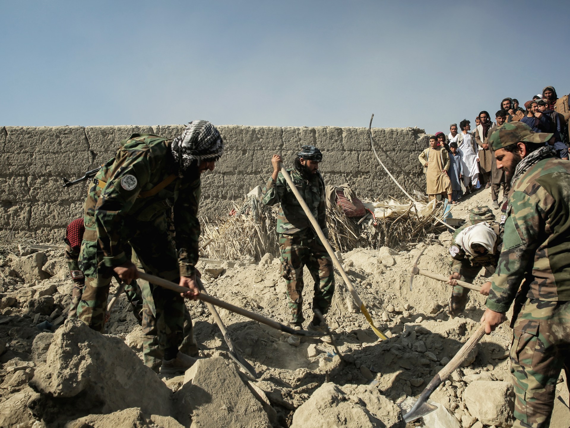Pakistan claims at least 70 fighters killed in strikes along Afghan border | Pakistan Taliban News