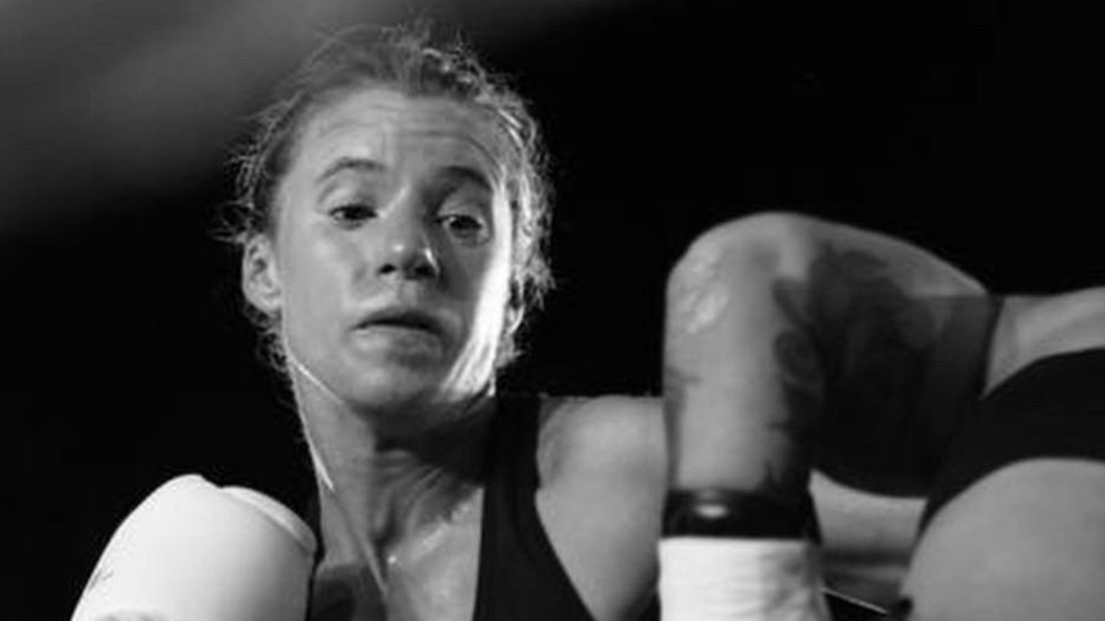 Amy Andrew continues extraordinary comeback – two children, no sleep and ‘carnage’ as she boxes on same bill as husband | Boxing News Amy Andrew continues extraordinary comeback – two children, no sleep and ‘carnage’ as she boxes on same bill as husband | Boxing News