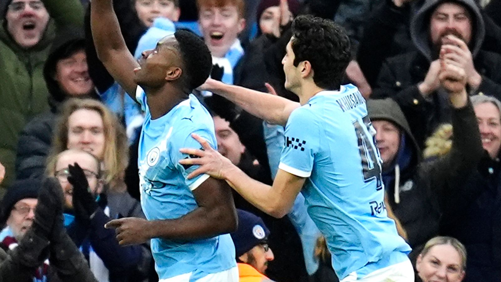Man City 2 – 0 Salford City Man City 2 – 0 Salford City